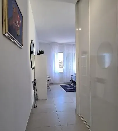 Pleasures Apartamento Vrboska