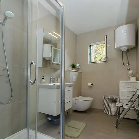 Pleasures Apartment Vrboska