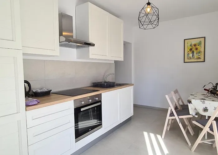Pleasures Apartment *