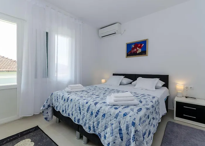 Pleasures Apartment Vrboska